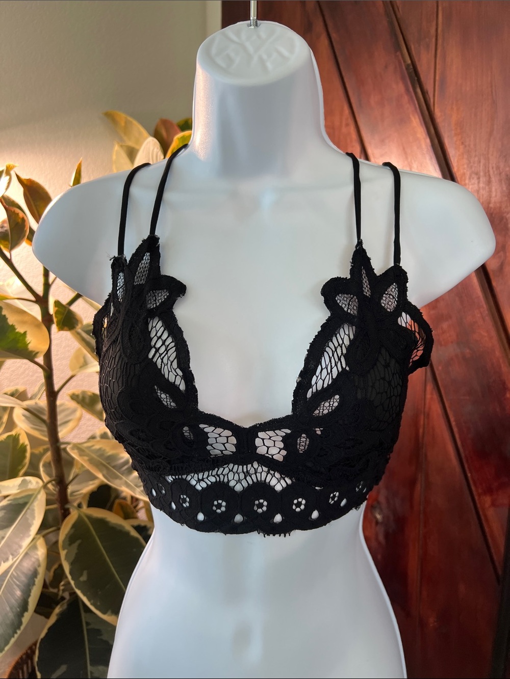 Black Lace Bralette - Women’s Intimates & Sleepwear